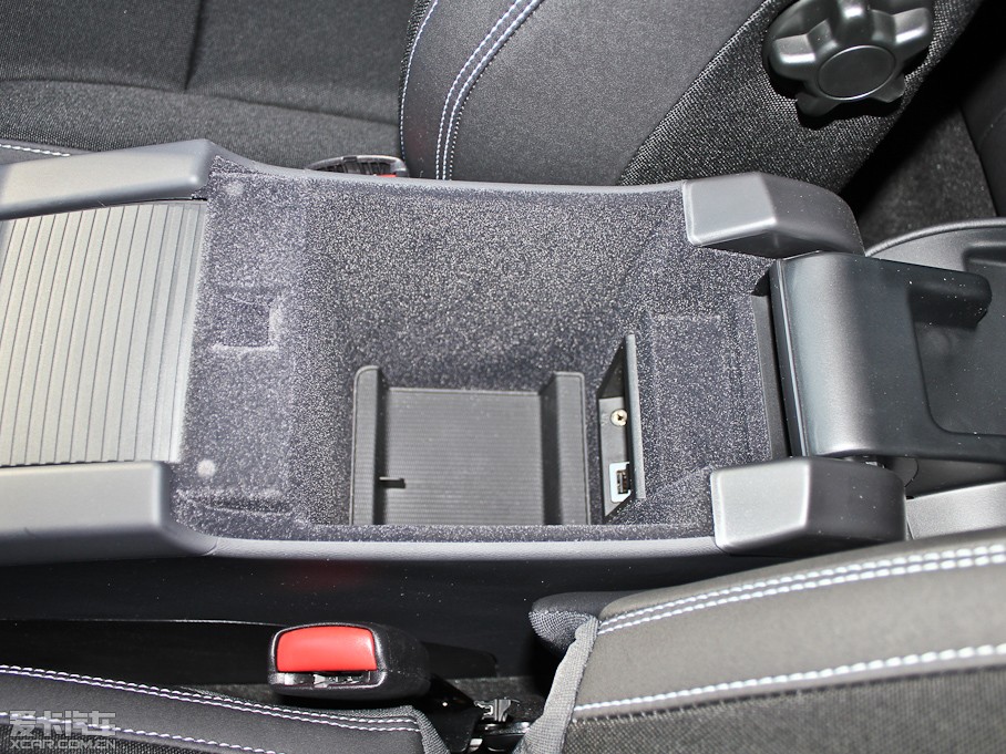 2013֠XC60(M) 2.0T T5 а