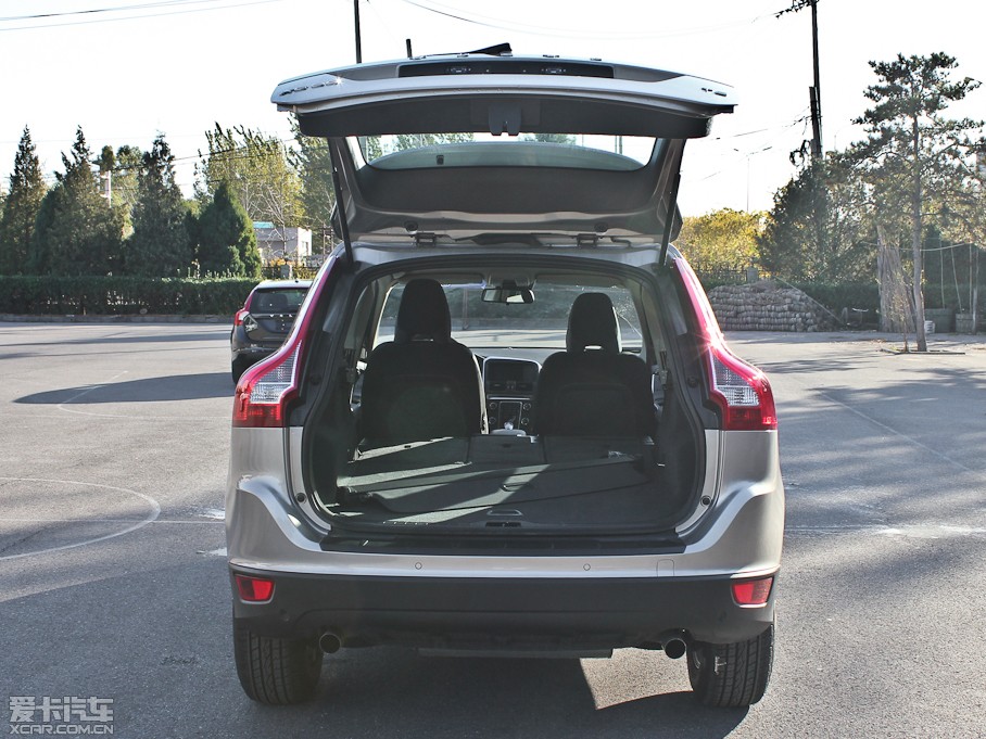 2013֠XC60(M) 2.0T T5 а