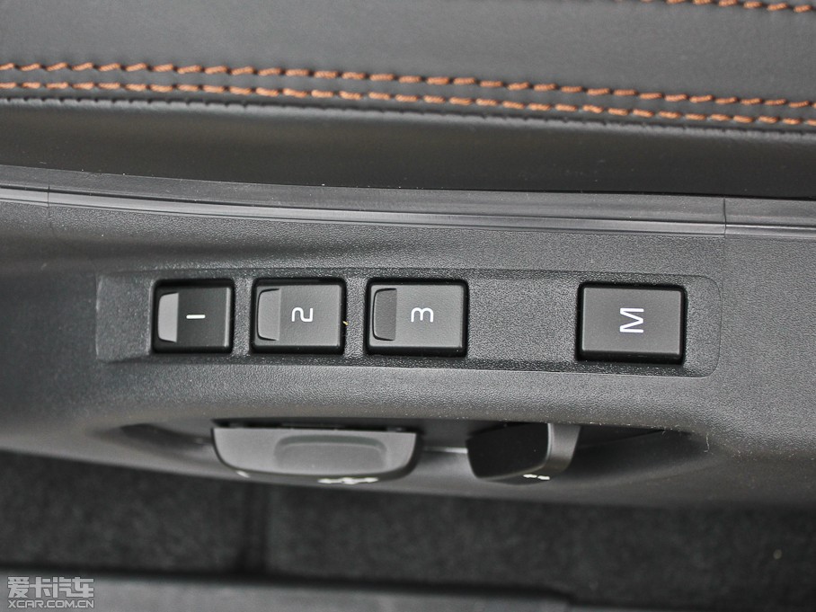 2013֠XC60(M) 2.0T T5 m