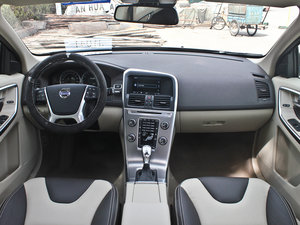 2013款2.0T T5 舒适版 内饰全景