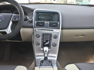 2013款2.0T T5 舒适版 中控台