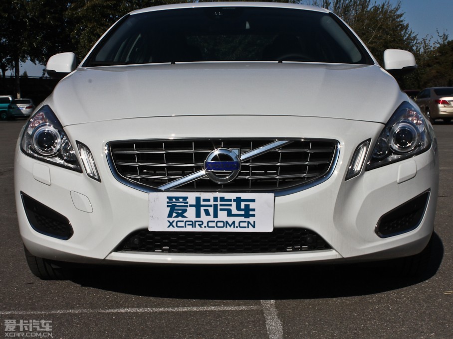 2013���֠���S60(�M(j��n)��) 2.0T T5 ���m��