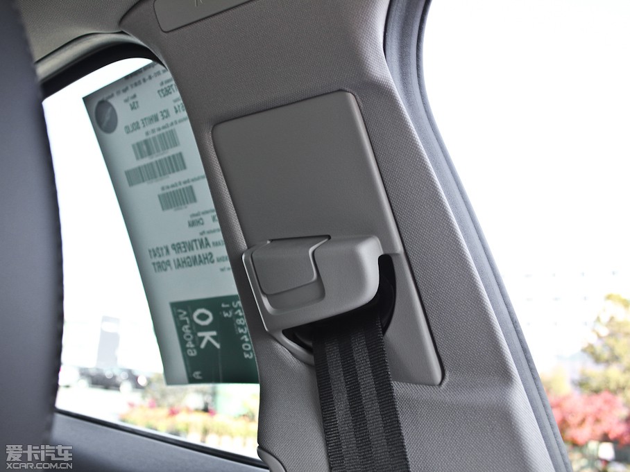 2013���֠���S60(�M��) 2.0T T5 ���m��