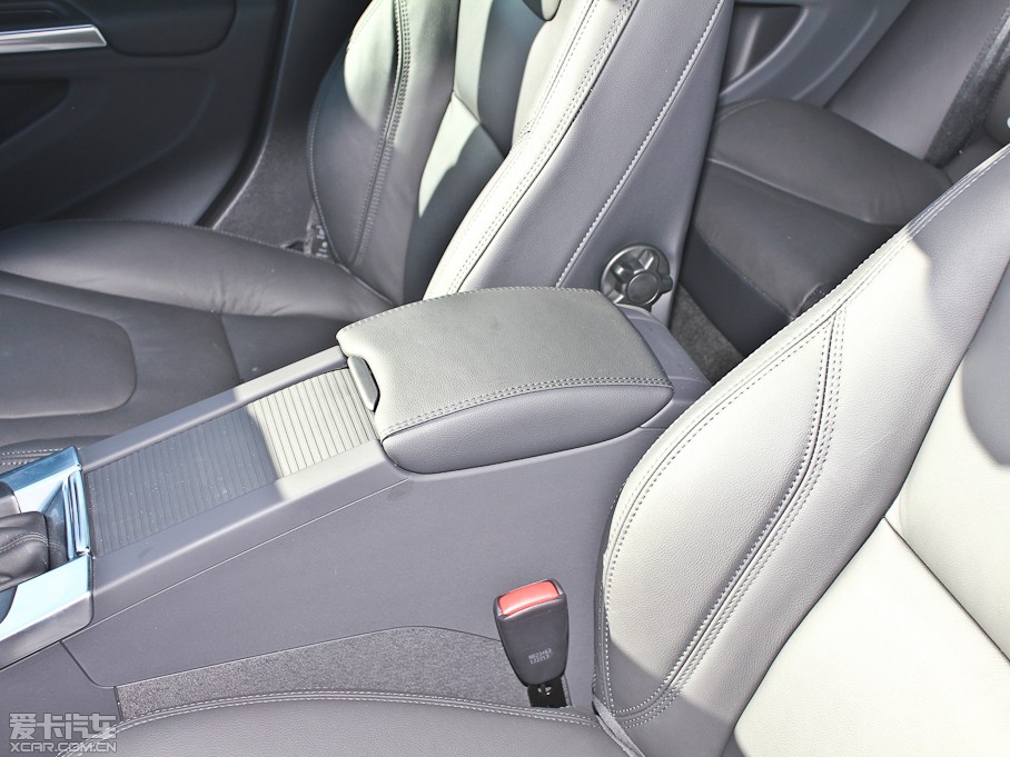 2013֠S60(M(jn)) 2.0T T5 m