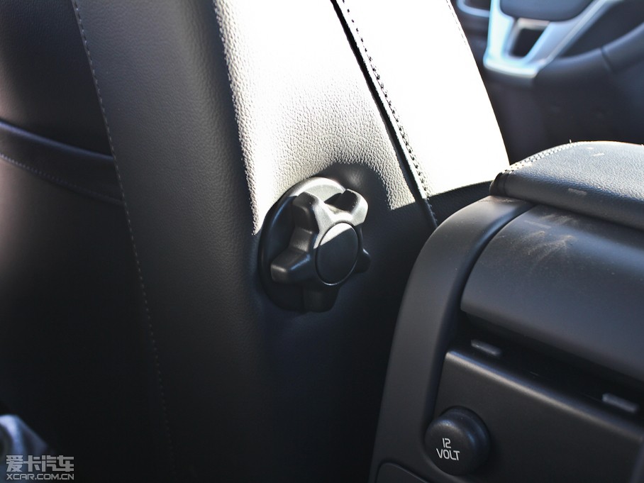 2013���֠���S60(�M��) 2.0T T5 ���m��