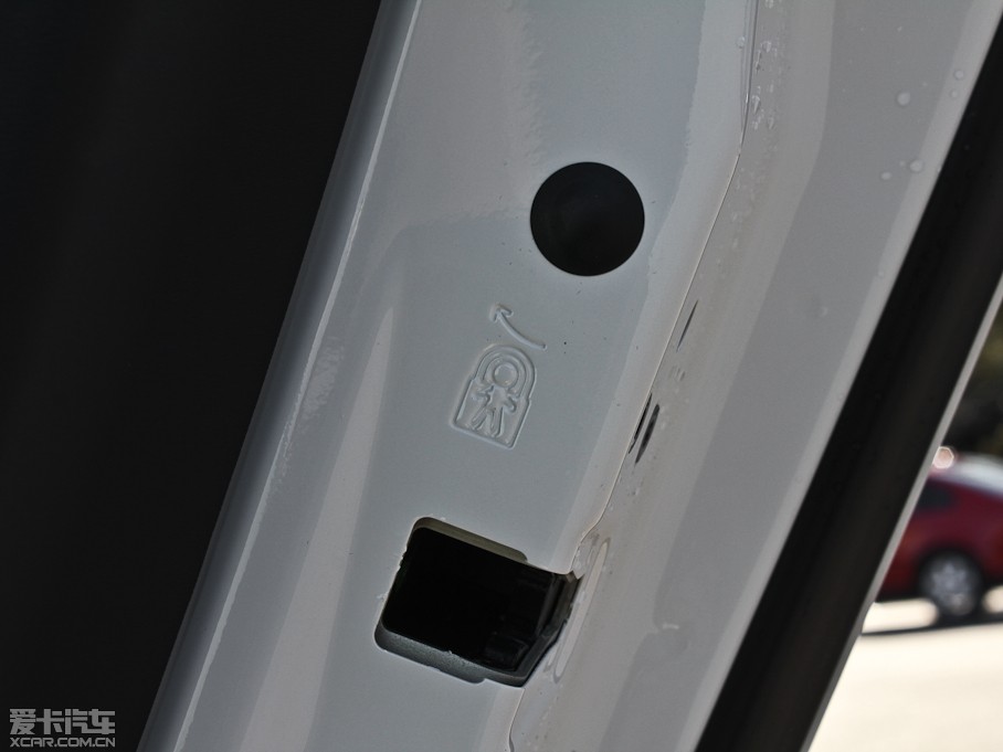 2013���֠���S60(�M��) 2.0T T5 ���m��