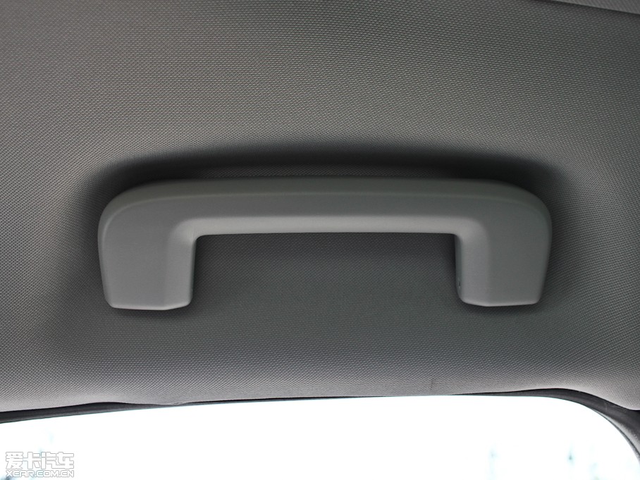 2013���֠���S60(�M��) 2.0T T5 ���m��