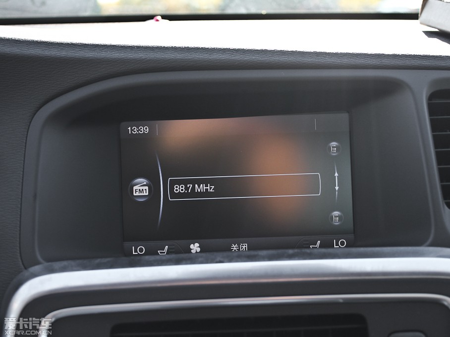 2013���֠���S60(�M��) 2.0T T5 ���m��