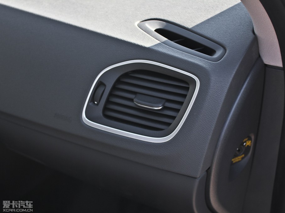 2013֠S60(M(jn)) 2.0T T5 m