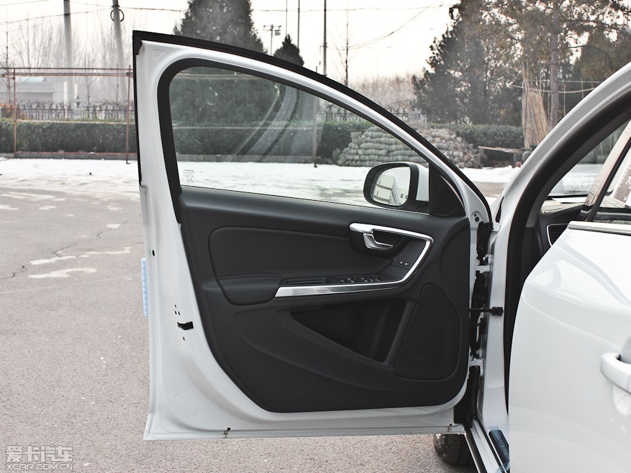 2013֠S60(M) 2.0T T5 а