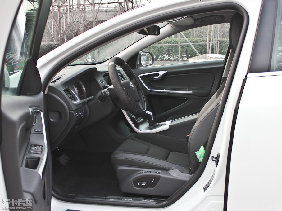 2013֠S60(M) 2.0T T5 а