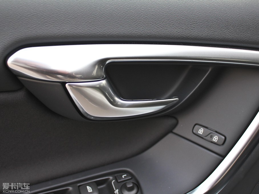 2013֠S60(M) 2.0T T5 а