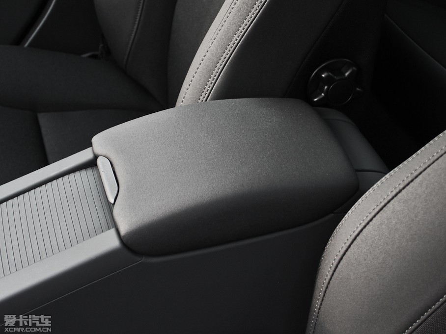 2013֠S60(M) 2.0T T5 а