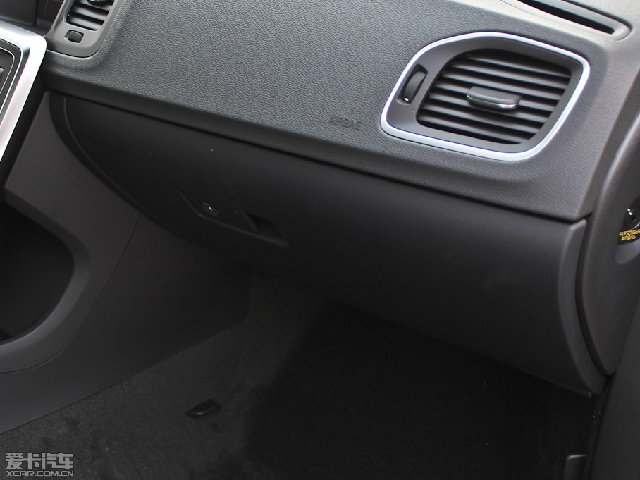 2013֠S60(M) 2.0T T5 а