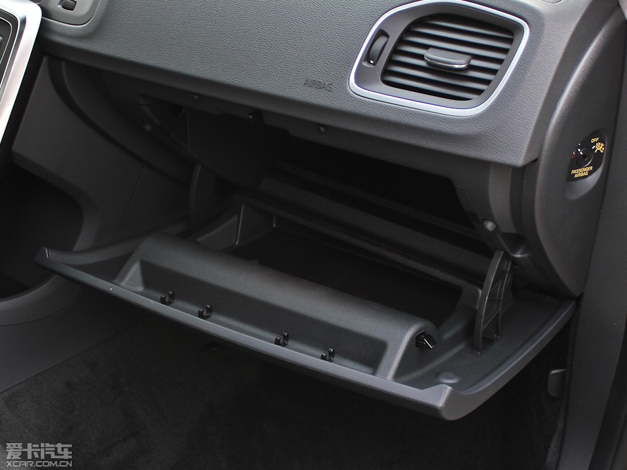 2013֠S60(M) 2.0T T5 а