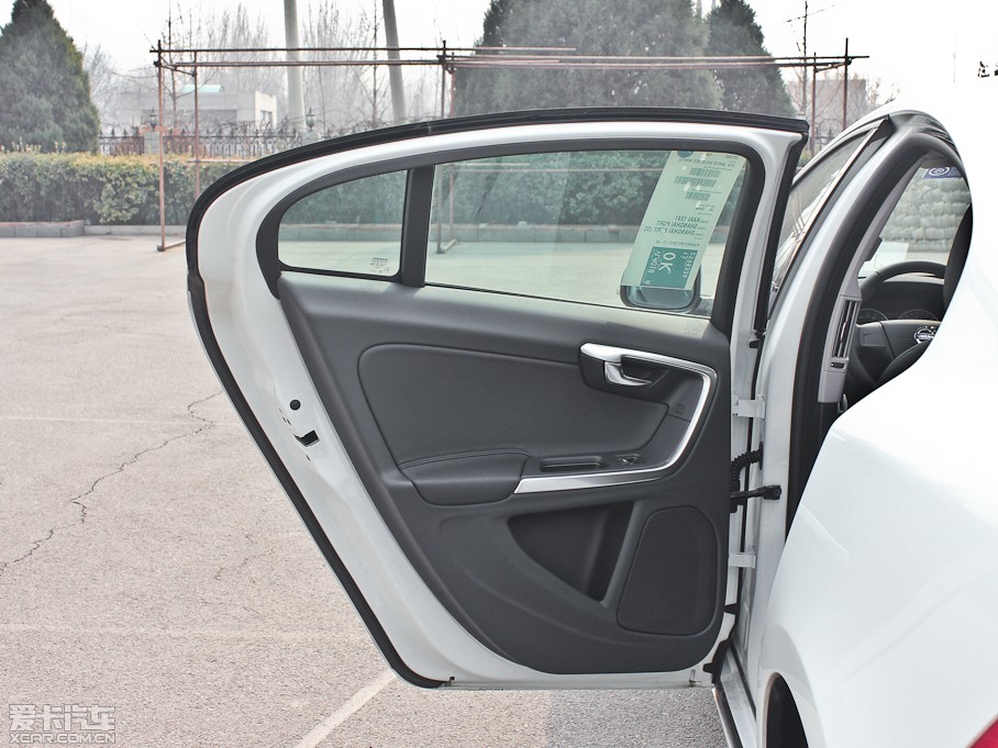 2013֠S60(M) 2.0T Mȡ