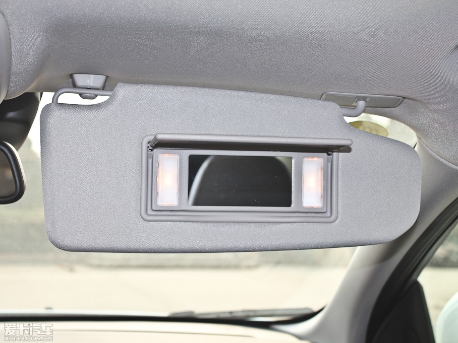 2013֠S60(M(jn)) 2.0T M(jn)ȡ