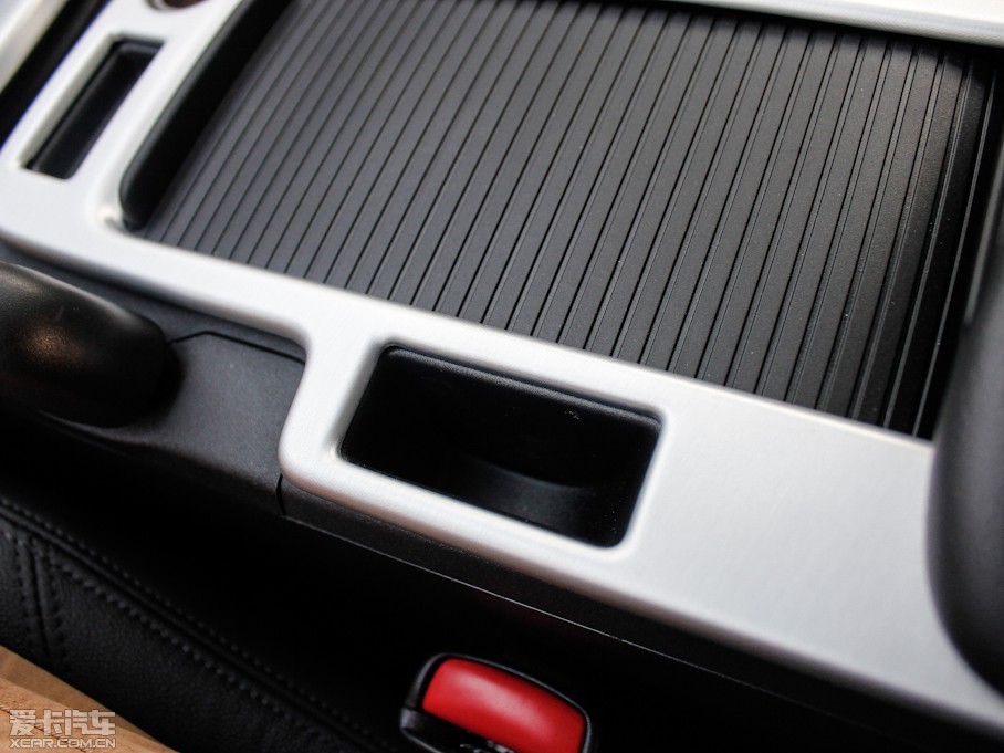 2013֠C30 2.0L ń(dng)