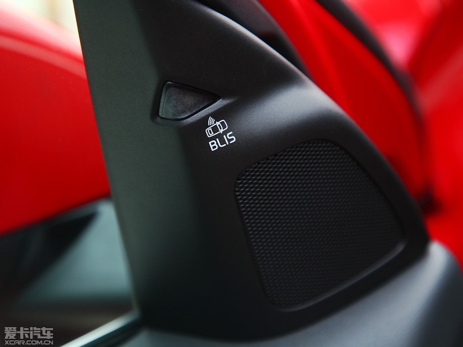 2013���֠���V60 2.0T T5 �����