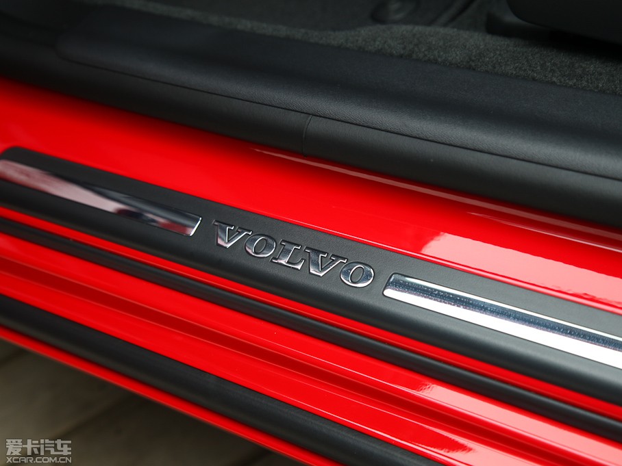 2013���֠���V60 2.0T T5 �����