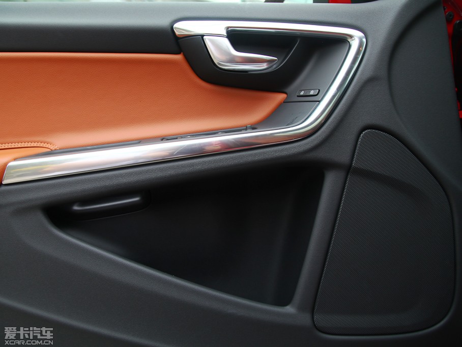 2013���֠���V60 2.0T T5 �����