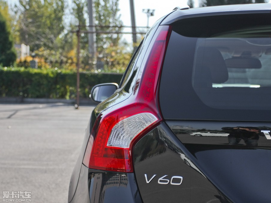 2013֠V60 2.0T T5 Ű