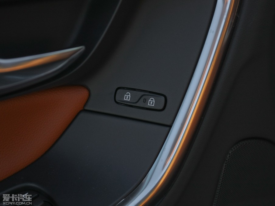 2013֠V60 2.0T T5 Ű