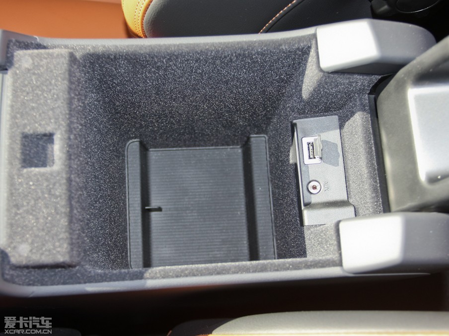 2013֠V60 2.0T T5 Ű