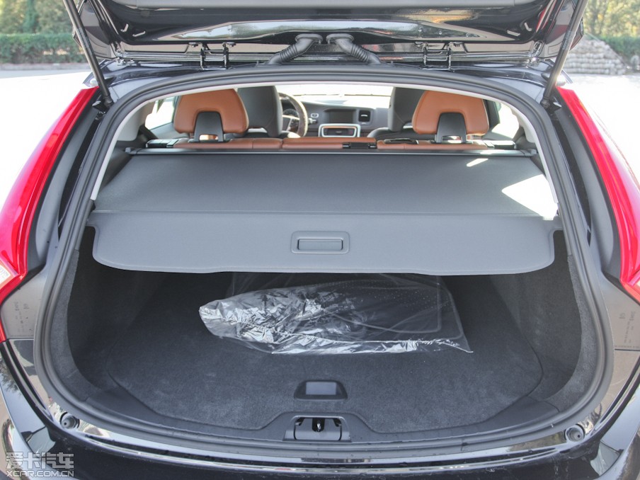 2013֠V60 2.0T T5 Ű