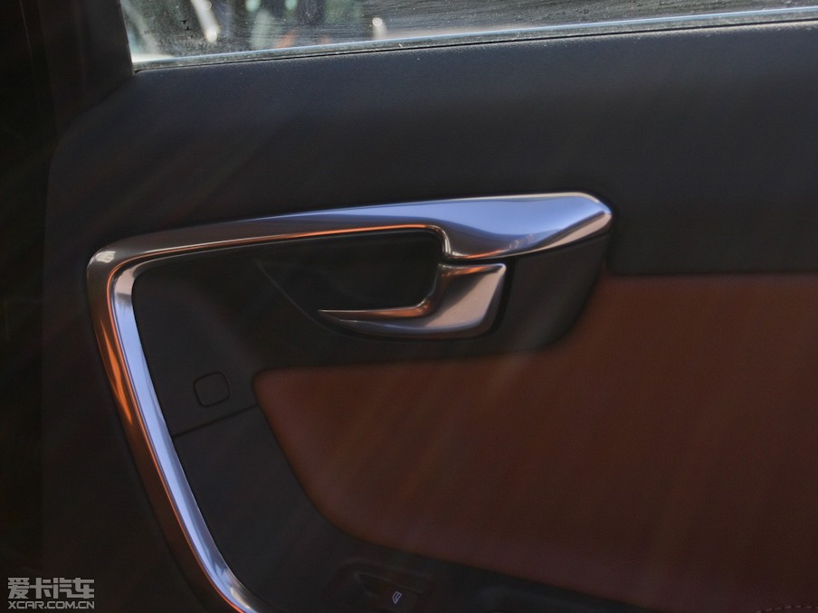 2013֠V60 2.0T T5 Ű