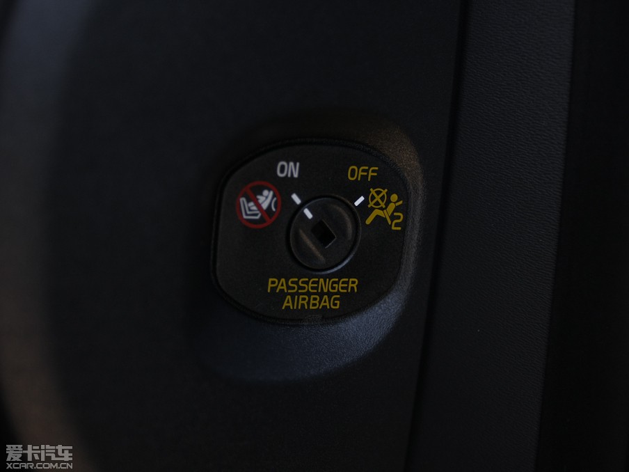 2013֠V60 2.0T T5 Ű