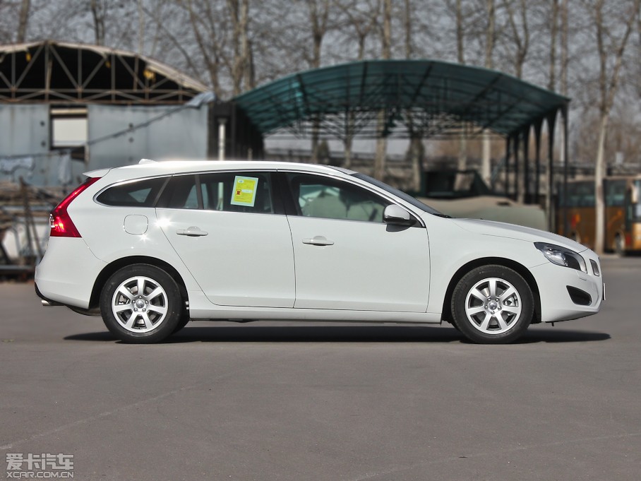 2013֠V60 2.0T T5 а