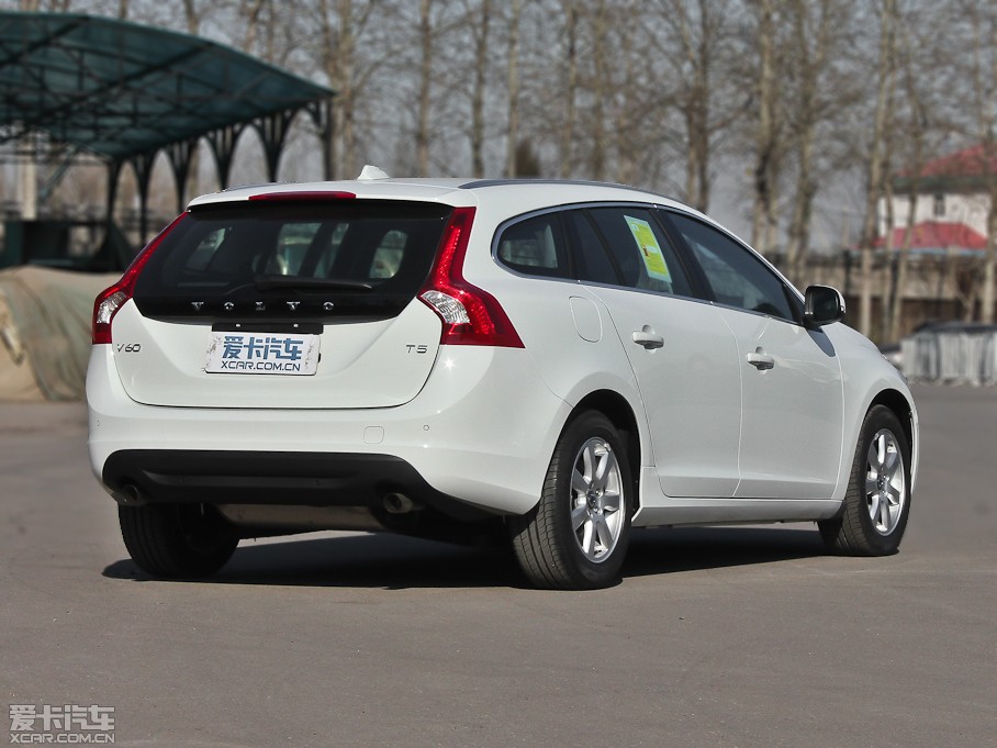 2013֠V60 2.0T T5 а