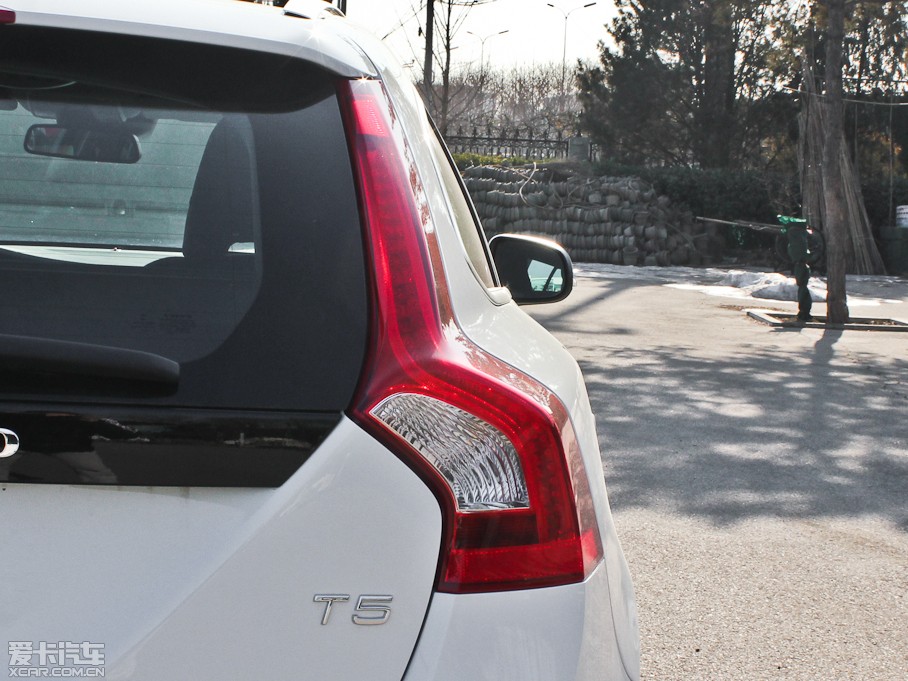 2013֠V60 2.0T T5 а