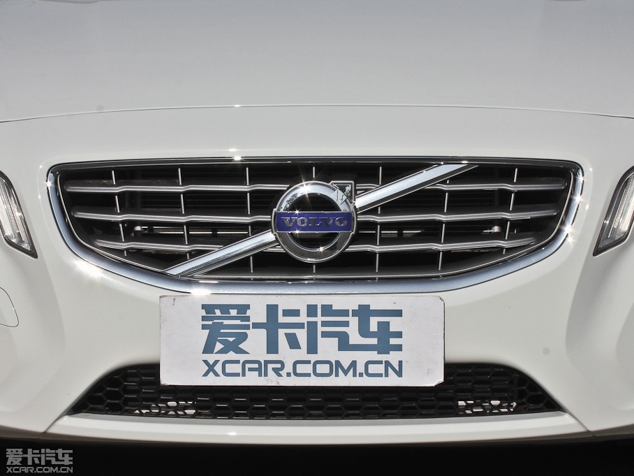 2013֠V60 2.0T T5 а