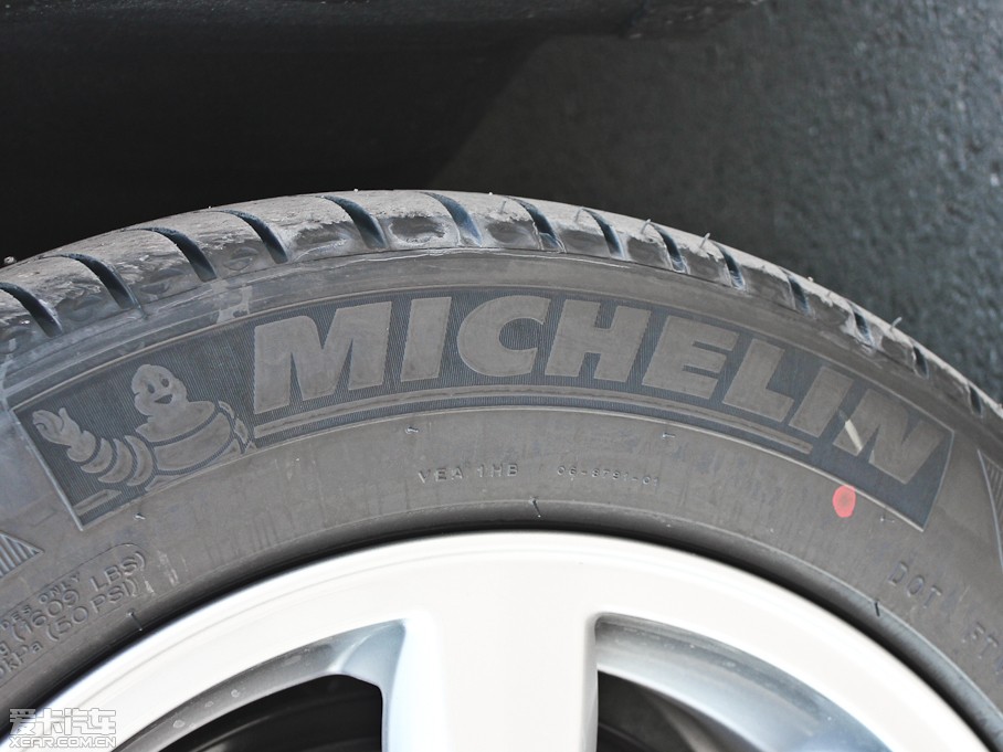 2013֠V60 2.0T T5 а