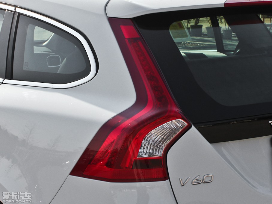 2013֠V60 2.0T T5 а