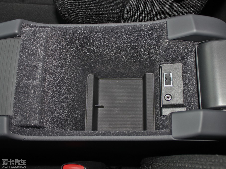 2013֠V60 2.0T T5 а