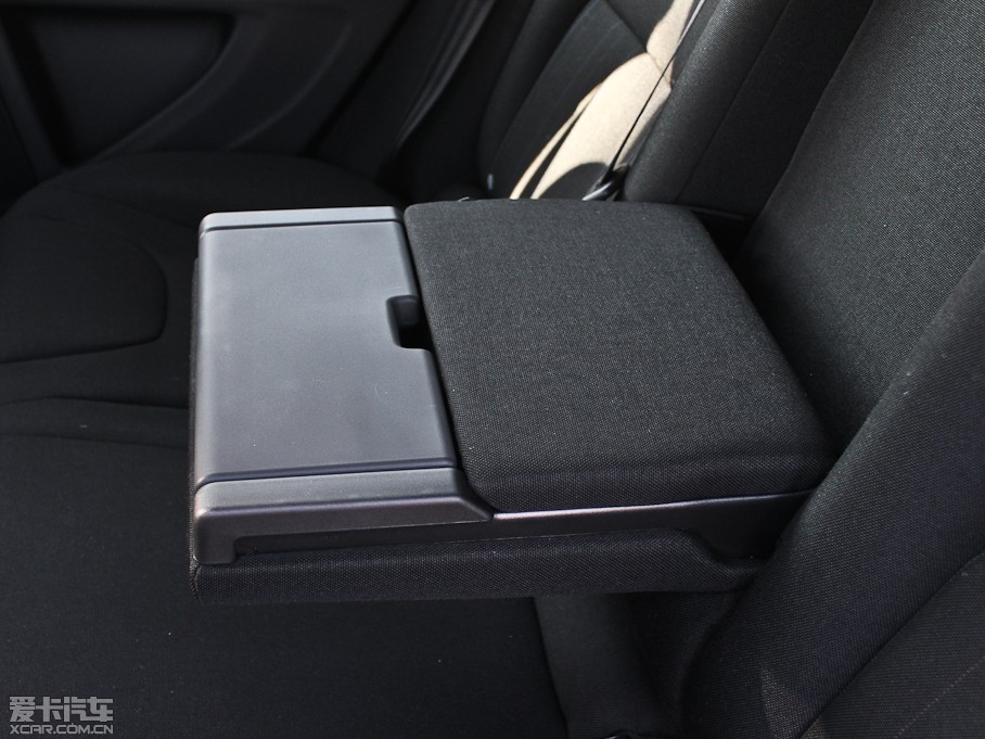 2013֠V60 2.0T T5 а