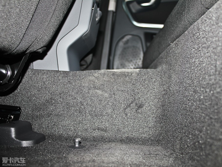 2013֠V60 2.0T T5 а