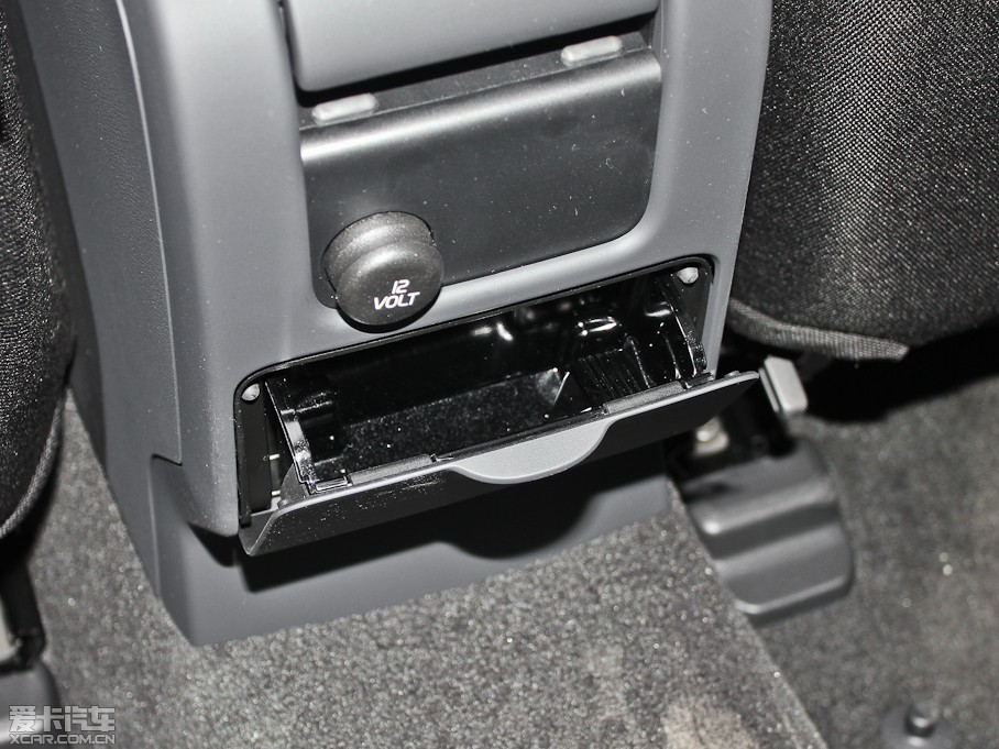 2013֠V60 2.0T T5 а