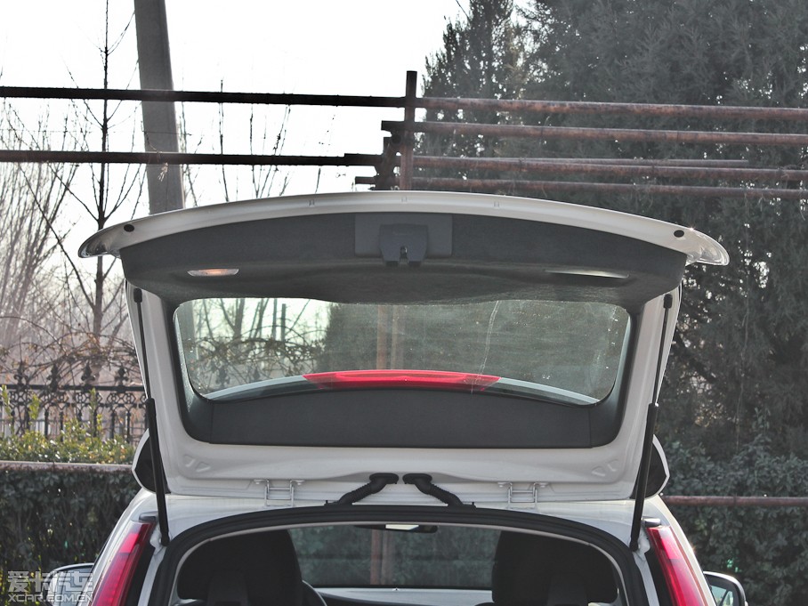 2013֠V60 2.0T T5 а