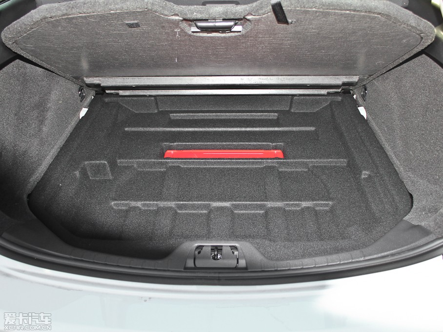 2013֠V60 2.0T T5 а