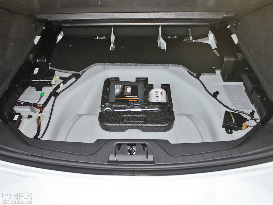 2013֠V60 2.0T T5 а