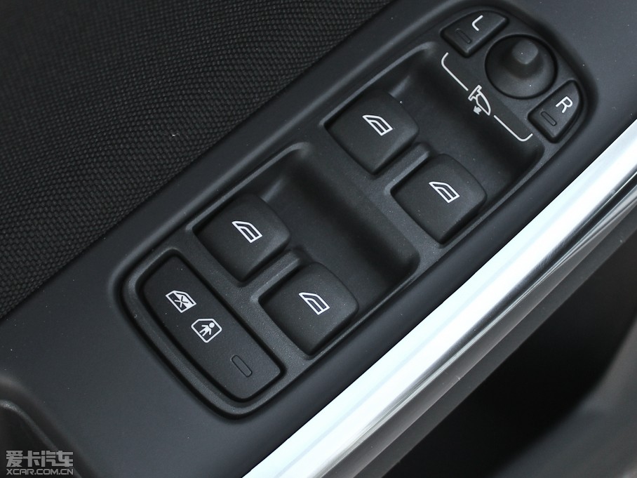 2013֠V60 2.0T T5 а