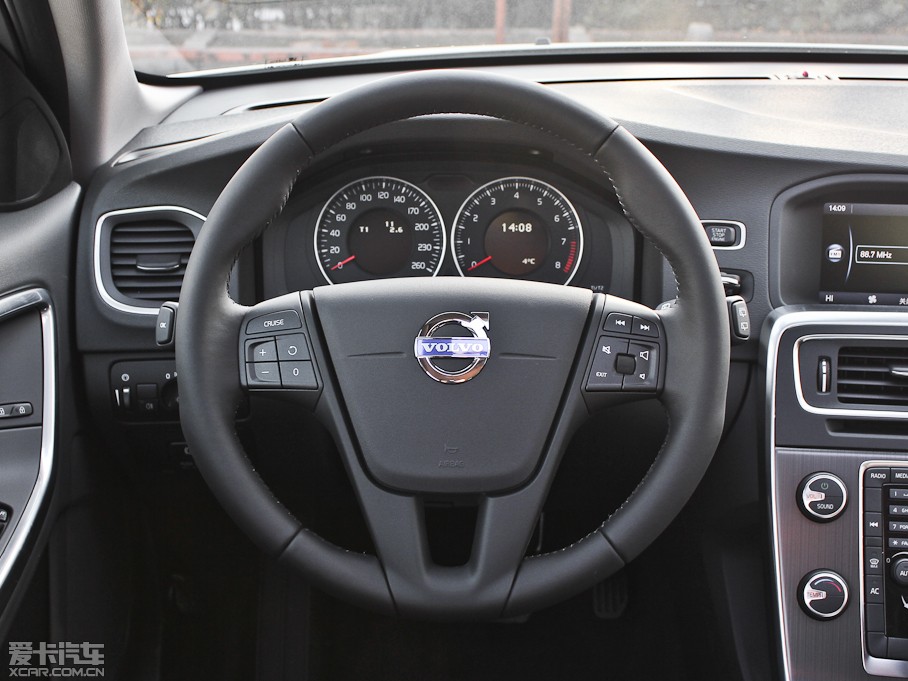 2013֠V60 2.0T T5 а