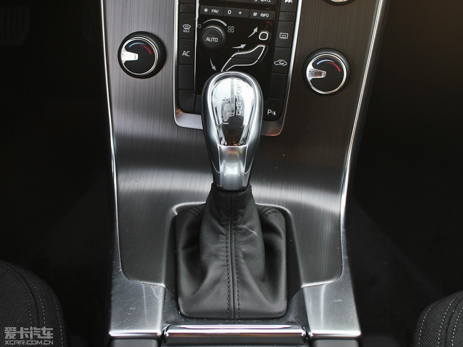 2013֠V60 2.0T T5 а