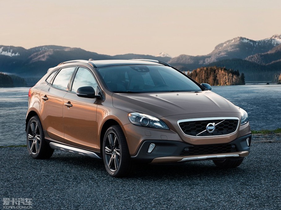 2014V40 Cross Country 2.0T T5 