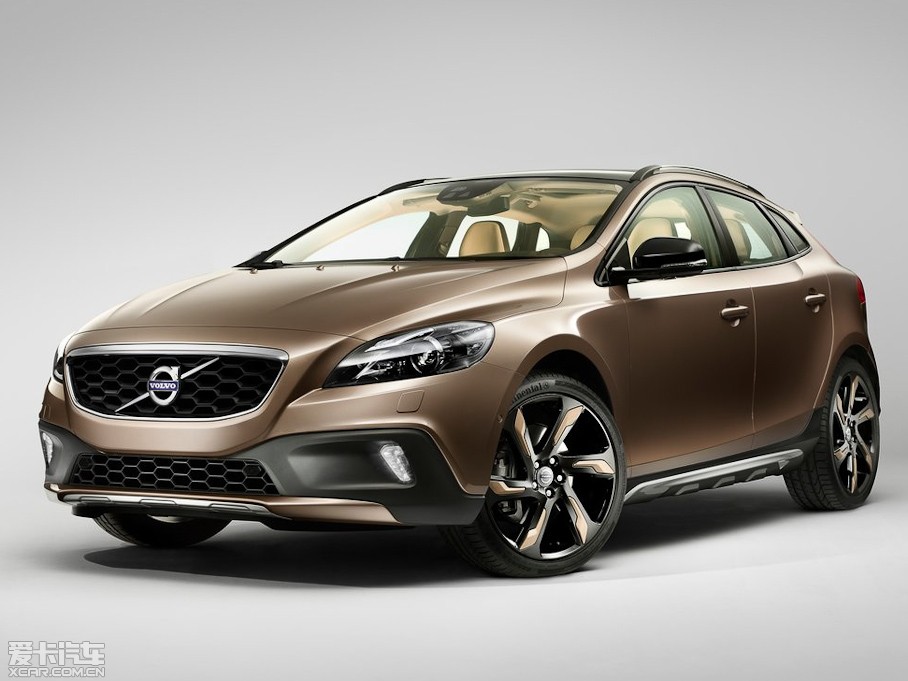 2014V40 Cross Country 2.0T T5 