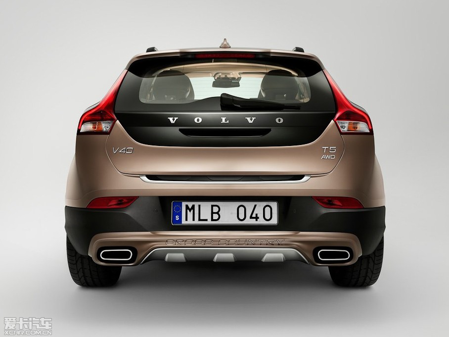 2014V40 Cross Country 2.0T T5 